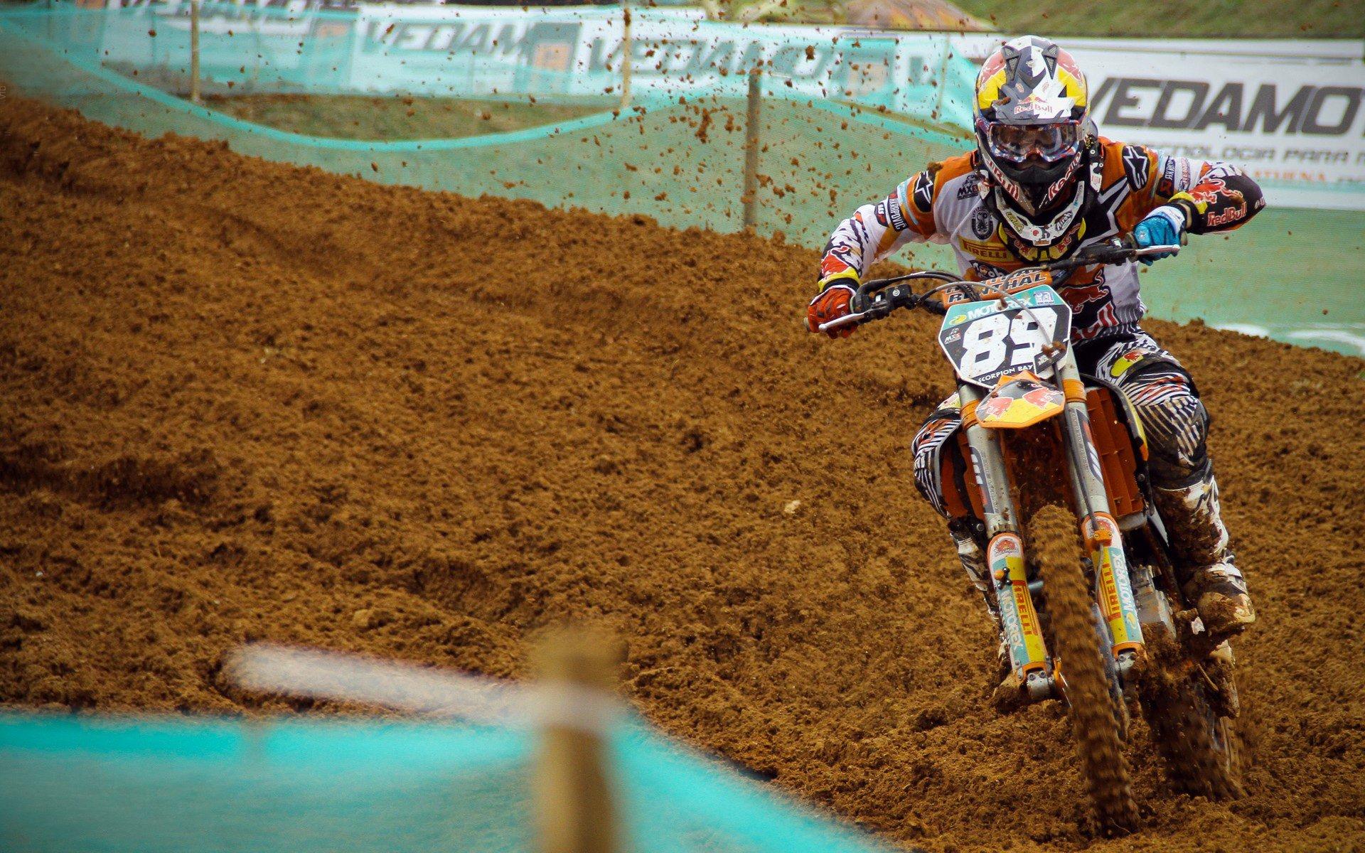 拉门斯融入红魔大家庭，日记习惯助其专注赛场内外