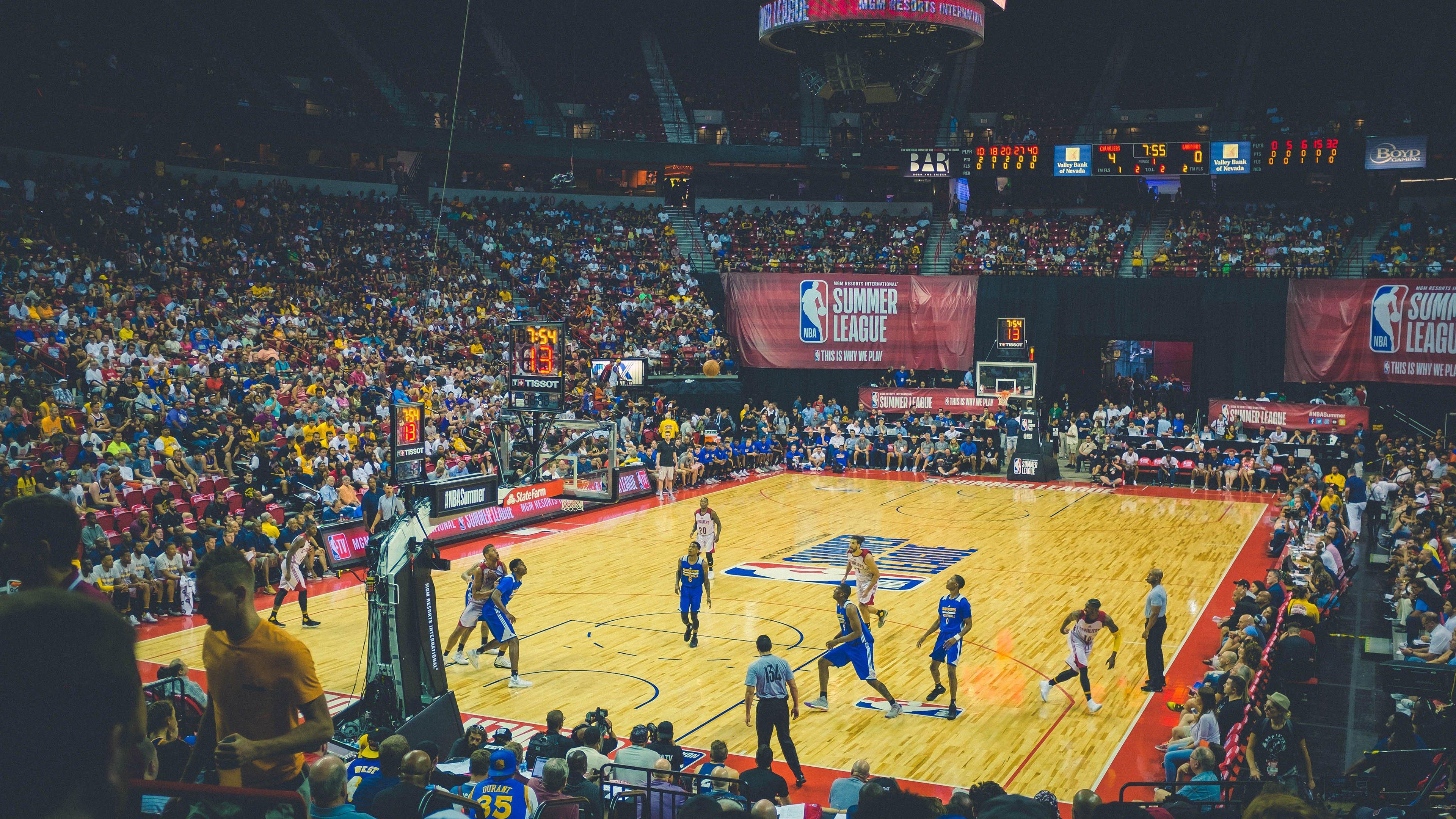 曼联锁定斯图加特核心施蒂勒,5300万英镑报价面临德甲豪门激烈争夺